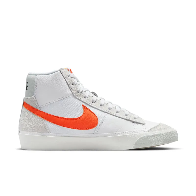 Nike Blazer Mid ’77 Pro Club “Remastered – White Safety Orange” (DQ7673-103)