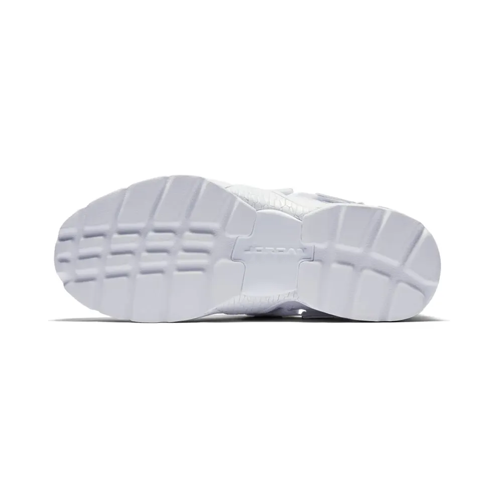 Jordan Trunner LX Heiress Frost White (GS) White/Pure Platinum-White (897997-100)
