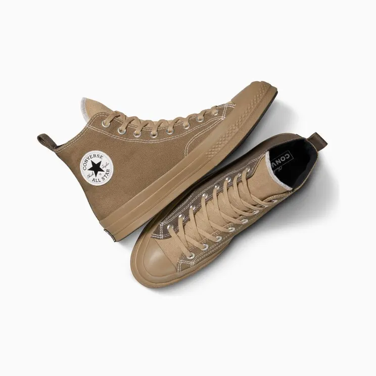 converse-chuck-taylor-all-star A04472C