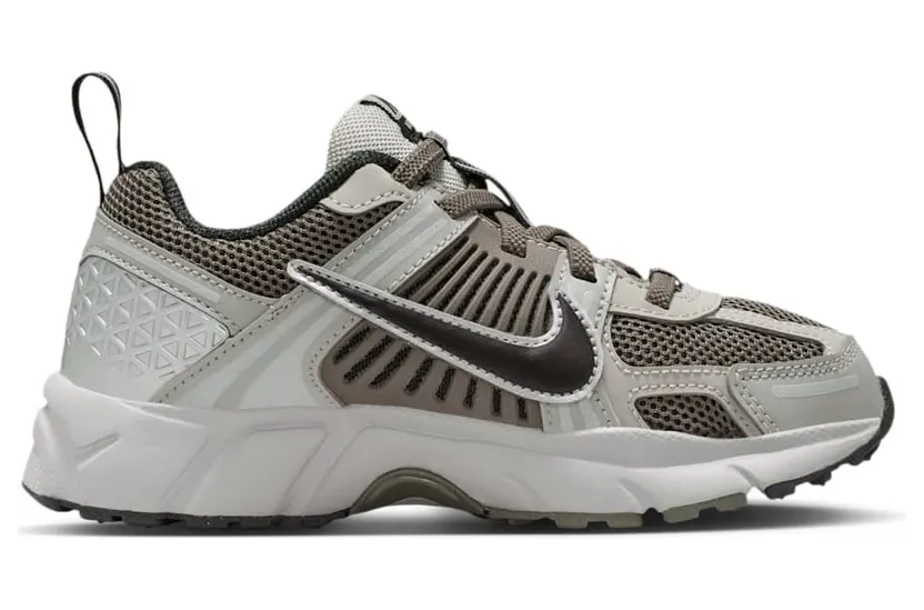 nike-vomero HF6999-010
