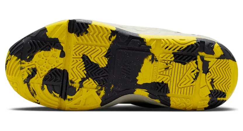 nike-team-hustle-d-12 HF6280-004