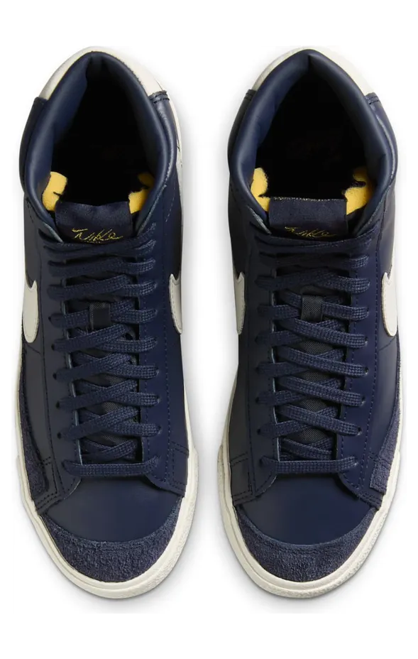 nike-blazer HF1057-400