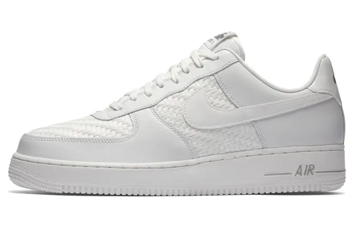 Nike Air Force 1 ’07 LV8 Summit White