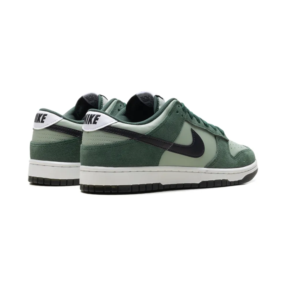 Nike Dunk Low Retro SE “Jade Horizon / Fir” (IB6399-301)