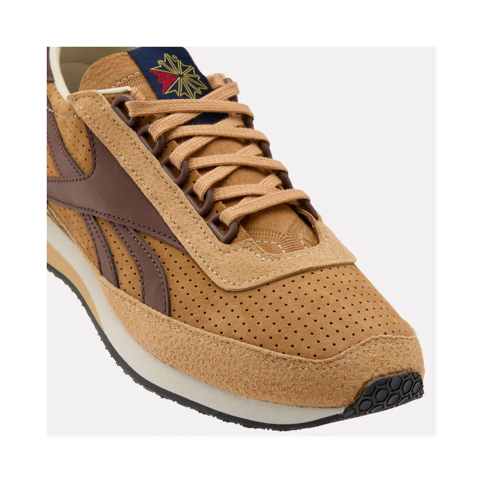 Reebok Camargue “Unisex in Chalk & Dark Green” (100245078)