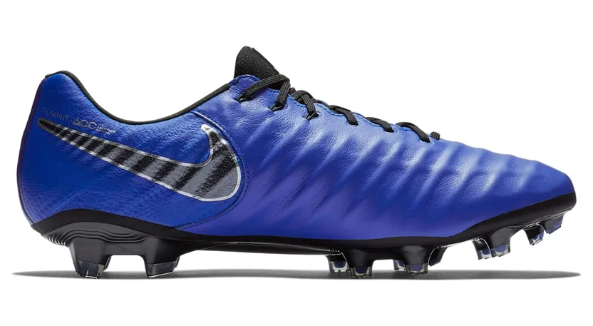 nike-legend AH7238-400