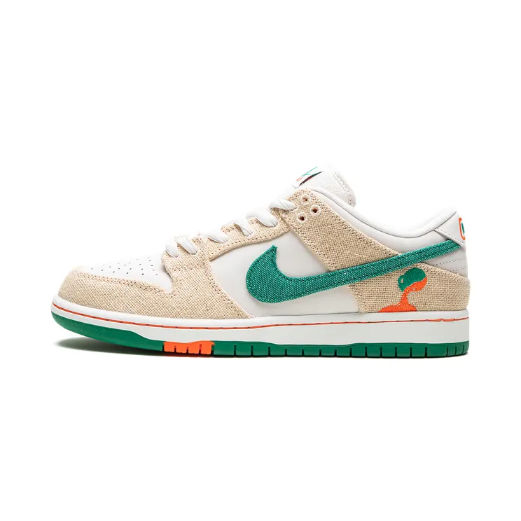 Nike SB Dunk Low “Jarritos”: koop je de schoen of het logo?