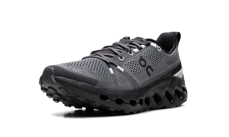 On Running Cloudsurfer Trail “ECLIPSE BLACK” (3WE10100264)