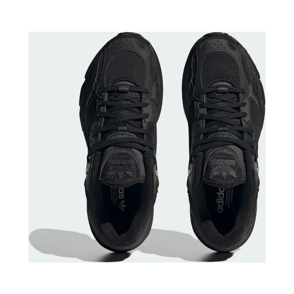 adidas Astir Core Black / Core Black / Core Black (IE9888)