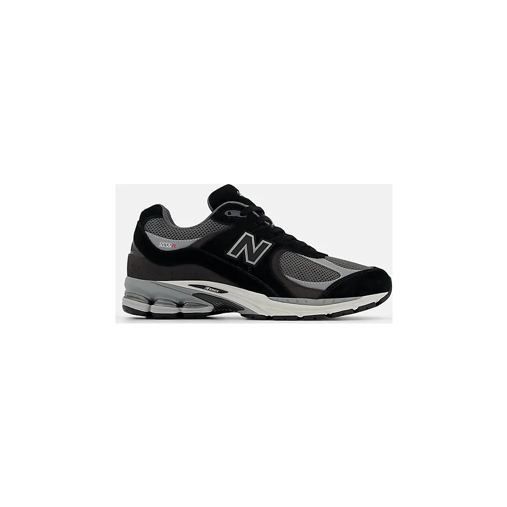 New Balance 2002R “Black/Grey” (U2002RC)
