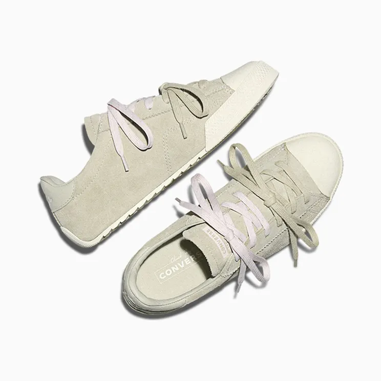 converse-sneaker A18892C