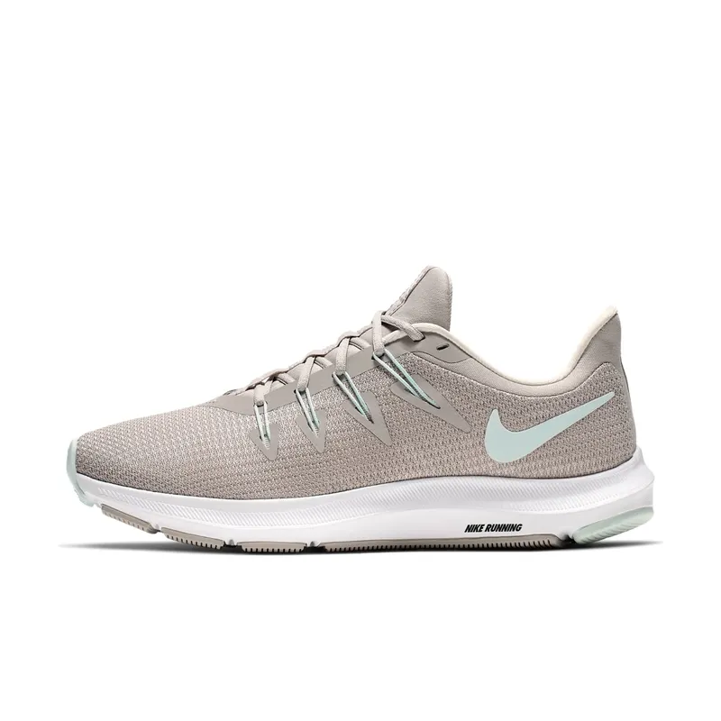 Nike Quest “Moon Particle” (AA7412-200)
