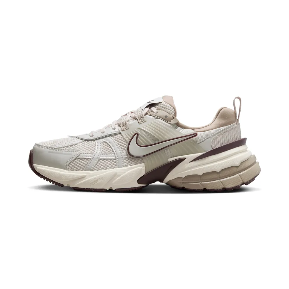 Nike V2K Run (lt orewood brn / light bone / khaki / earth) – FD0736-103
