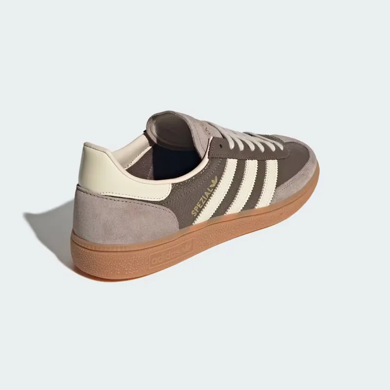 adidas Handball Spezial “Earth Strata / Warm Vanilla / Gum” (KZ6702)