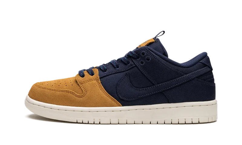 Nike SB Dunk Low “Midnight Navy/Desert Ochre” (DX6775-400)