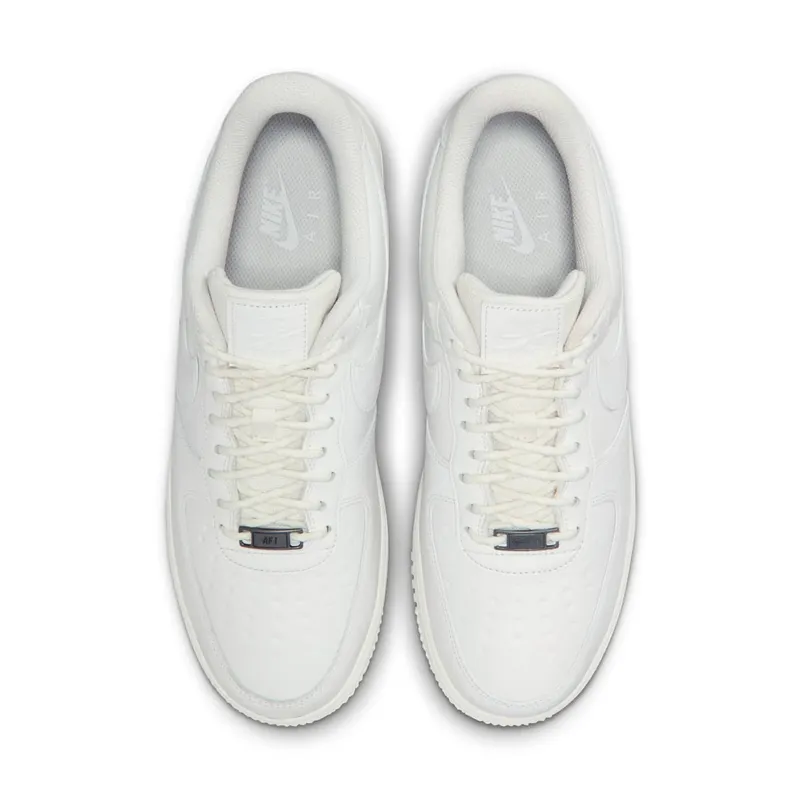 Nike Air Force 1 Low GTX “Vibram Gore-Tex – Summit White” (HV5953-100)