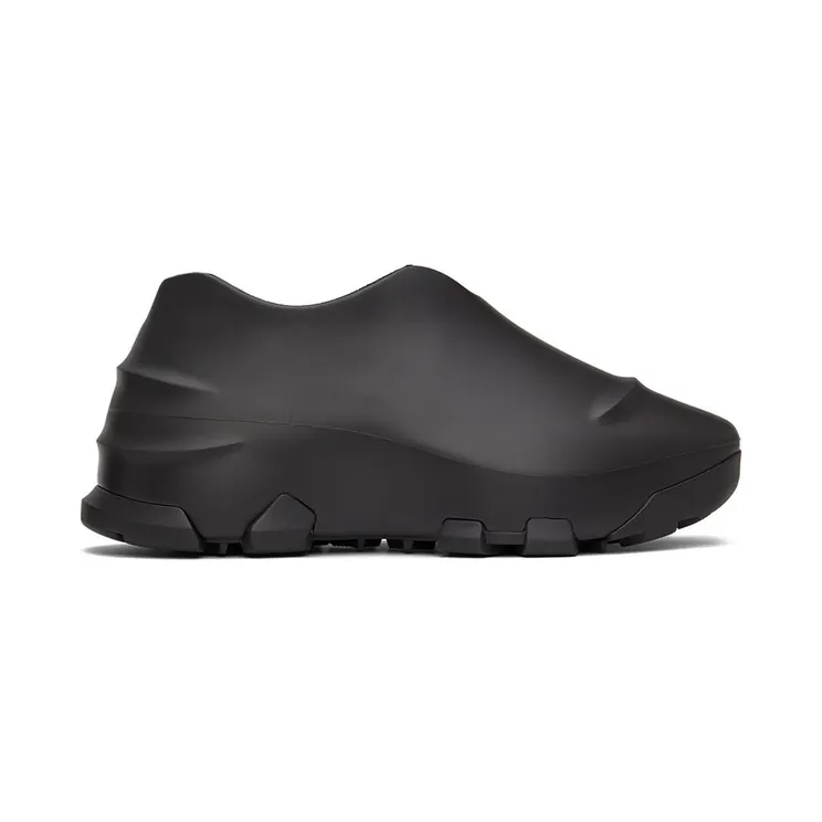 Givenchy Black Monumental Mallow Low Sneakers (BHZ013H113)