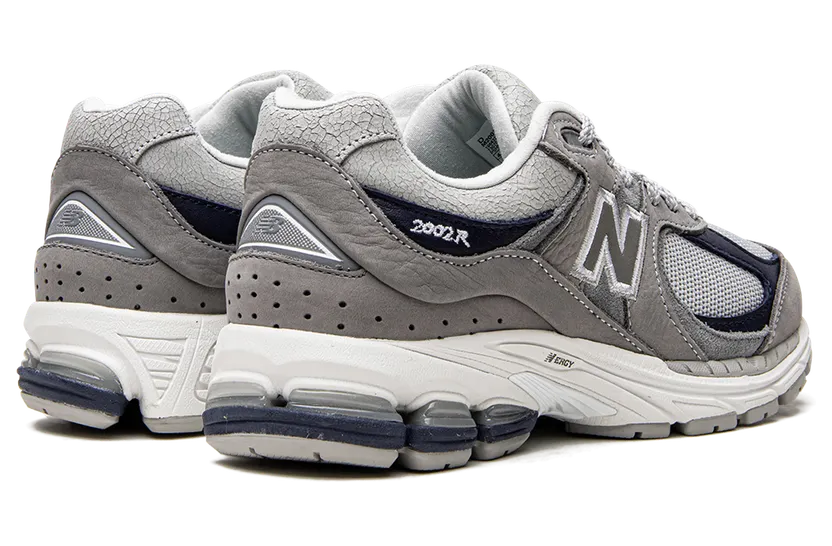 new-balance-2002r M2002RTH