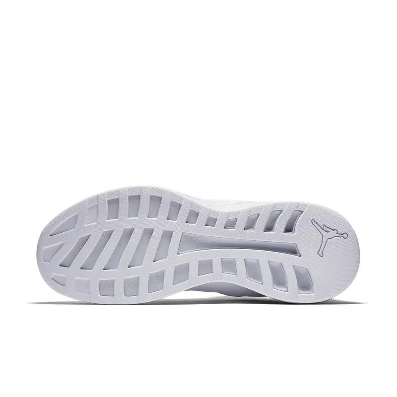 Jordan Formula 23 White Pure Platinum (881465-120)