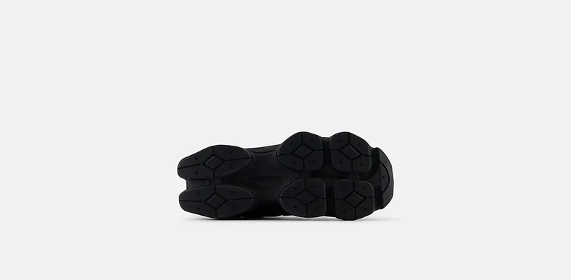 New Balance 9060 GS “Triple Black” (GC9060BB)