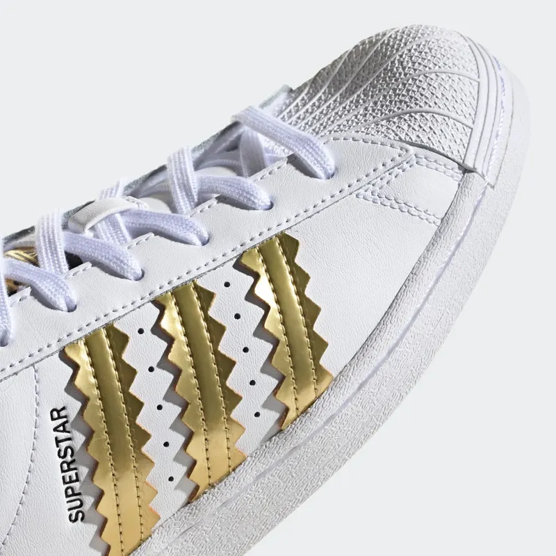 Adidas Superstar Cloud White / Matte Gold / Core Black (H03915)
