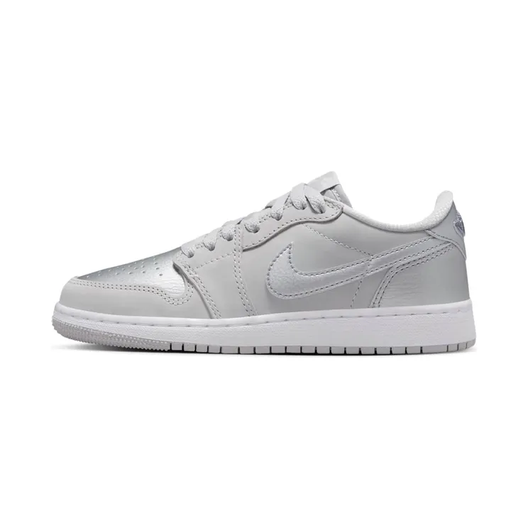 Jordan 1 Low OG GS “Neutral Grey / White / Metallic Silver” (CZ0858-002)