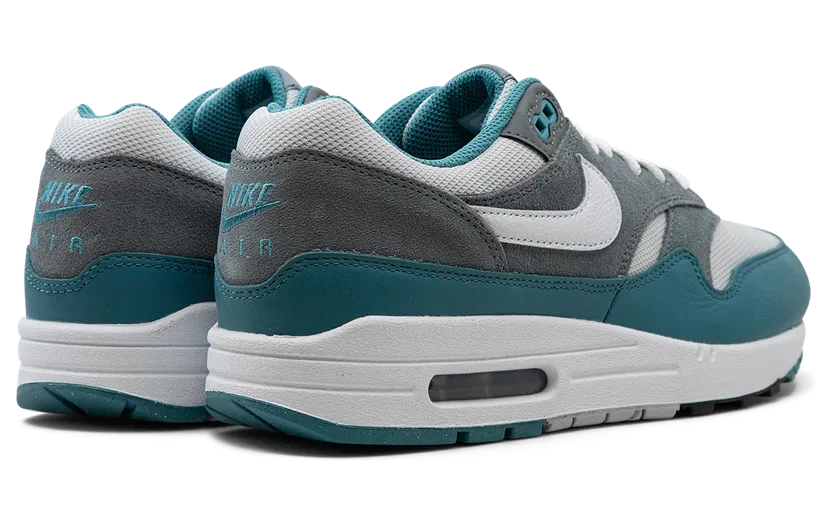 nike-air-max FB9660-001