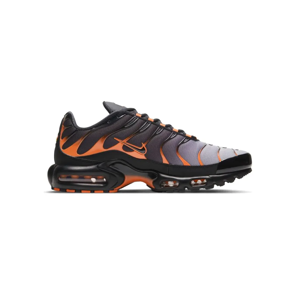 Nike Air Max Plus “Black / Team Orange / Iron Grey” (DD7111-002)