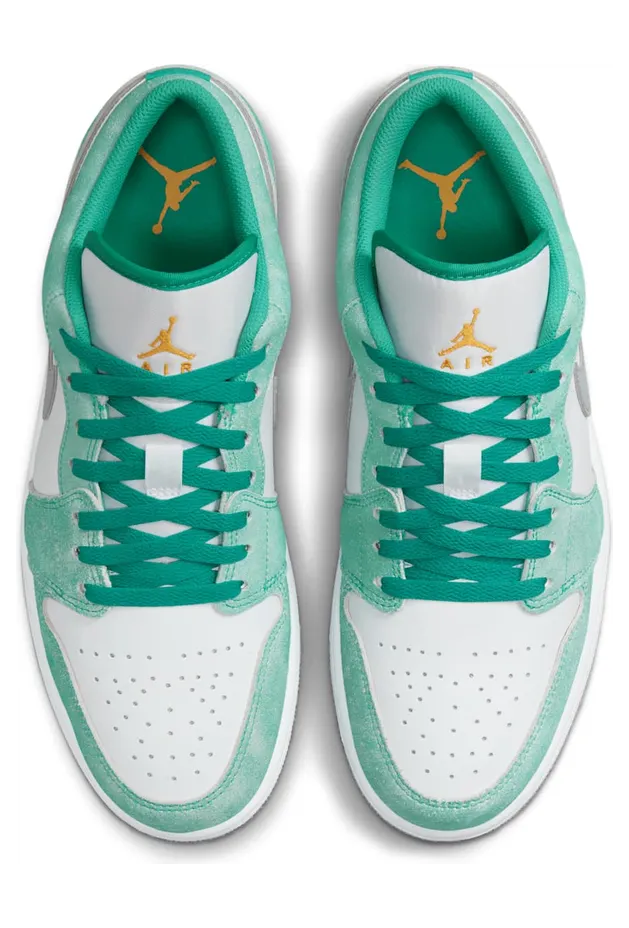 air-jordan-1 DN3705-301