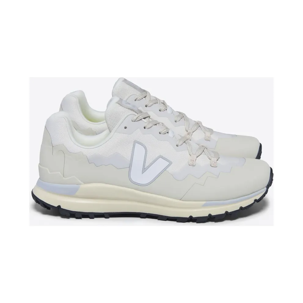 Veja FITZ ROY TREK-SHELL GRAVEL WHITE – “White” (FR2303556A)
