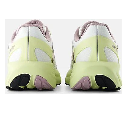 new-balance-sneaker UTRNQB