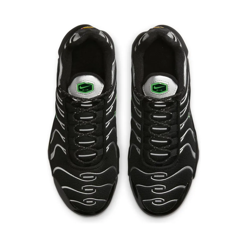 Nike Air Max Plus Older Kids’ Black (DR8002-001)