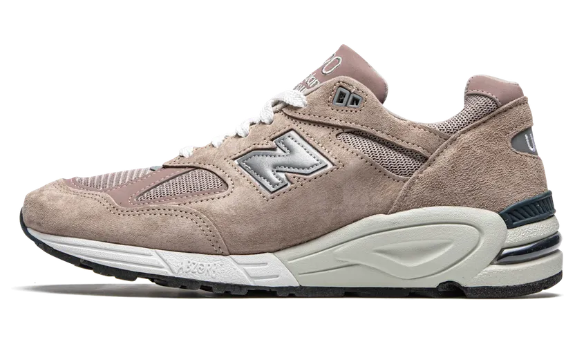 New Balance 990v2 Kithstrike Rose