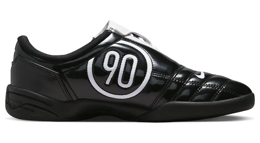 nike-total-90 IO2389-001