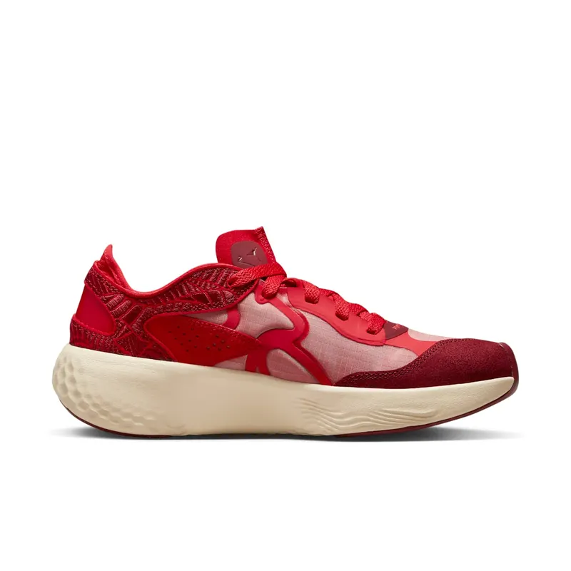 Jordan Delta 3 Low SE Team Red Muslin University Red Sail (DX6723-600)