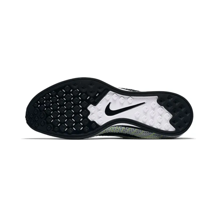 nike-flyknit-racer 526628-011
