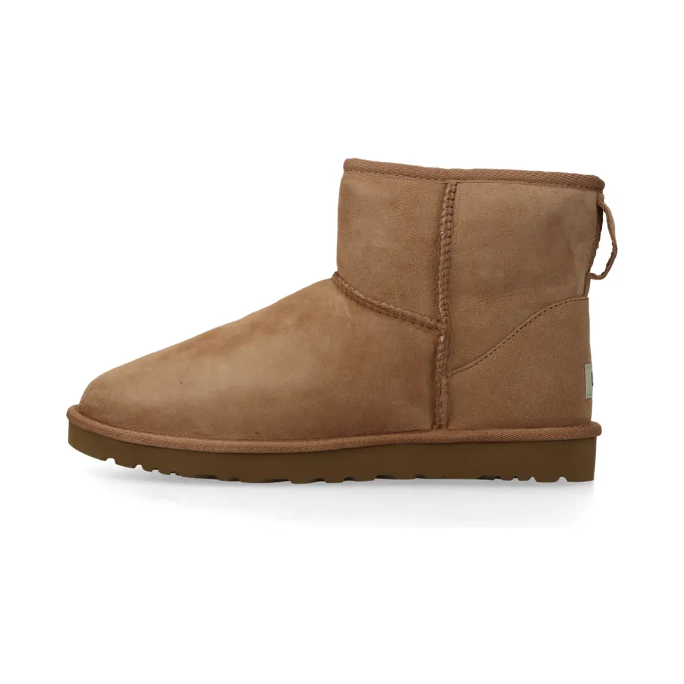 UGG M Classic Mini “Chestnut” – 1002072-CHE