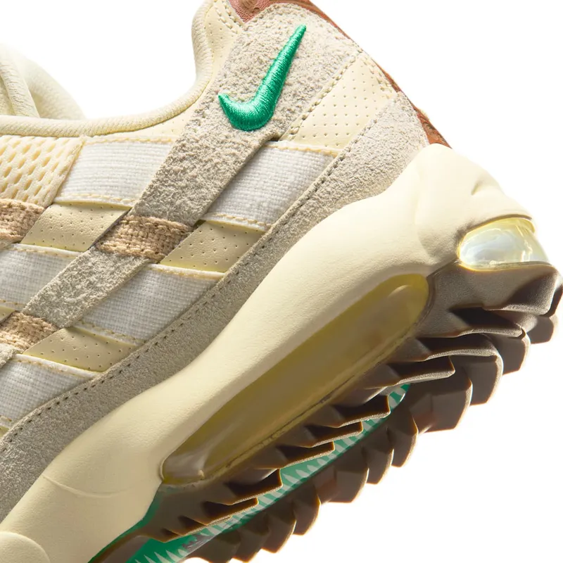 Nike Air Max 95 Coconut Milk/Sail/Summit White/Stadium Green (IB6895-100)