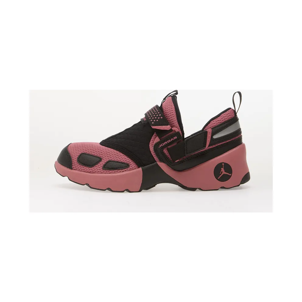Jordan Trunner Schwarz / Reflective Silver / Desert Berry