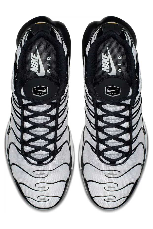 nike-air-max 852630-032