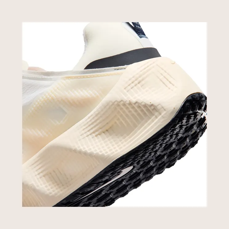 nike-ava-rover DX4215-102