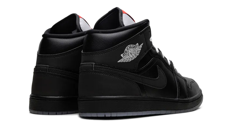 Jordan 1 Mid SE “Black Metallic Reimagined” (HV5177-010)