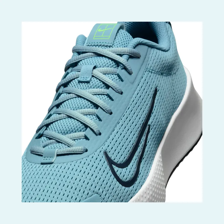 nikecourt DV2018-401