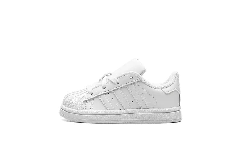 Adidas SuperStar “Triple White” (B23663)