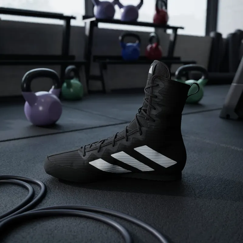 Adidas Box Hog 4 Core Black / Cloud White / Core Black (JS4684)