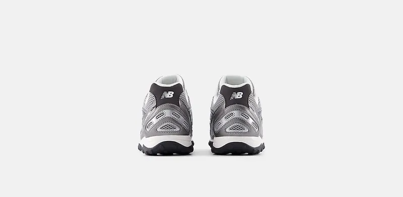 New Balance 204L “Dark Silver Metallic” (U204L1KP)