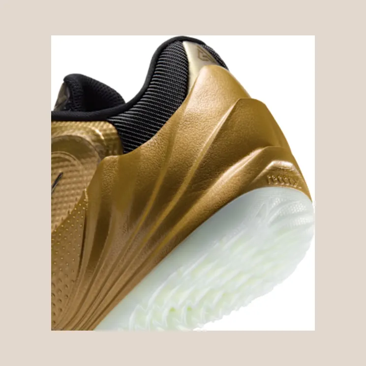 nike-giannis-freak-8 IO3142-700