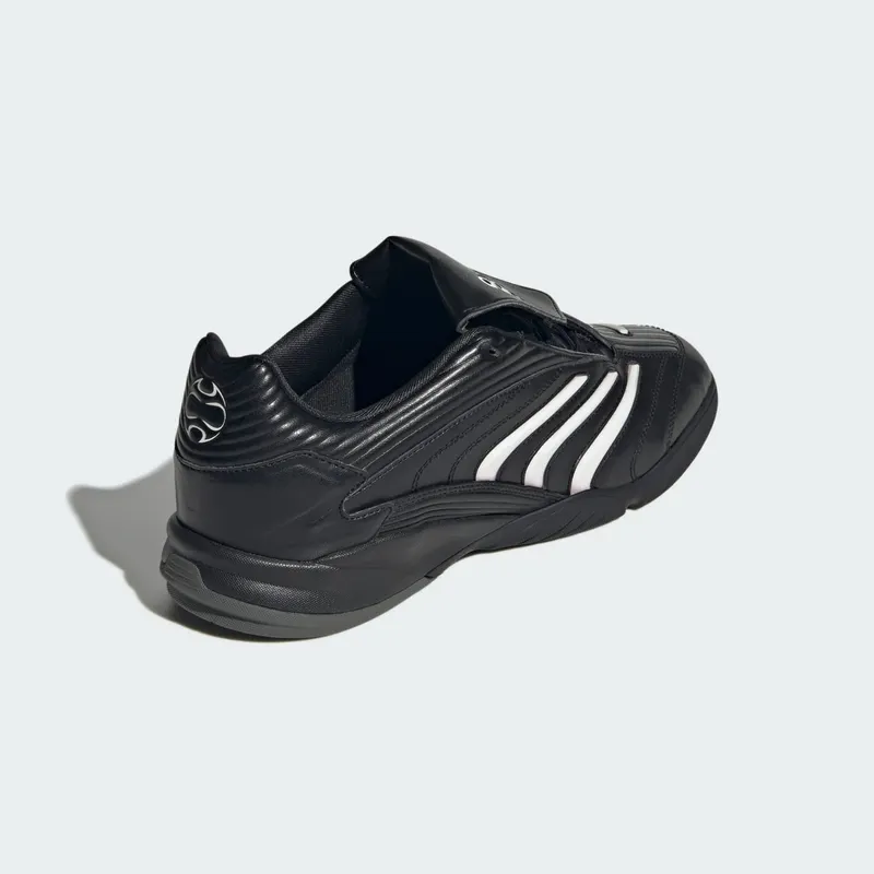 Adidas Predator Sala Core Black / Zero Metalic / Lucid Red (JQ3916)