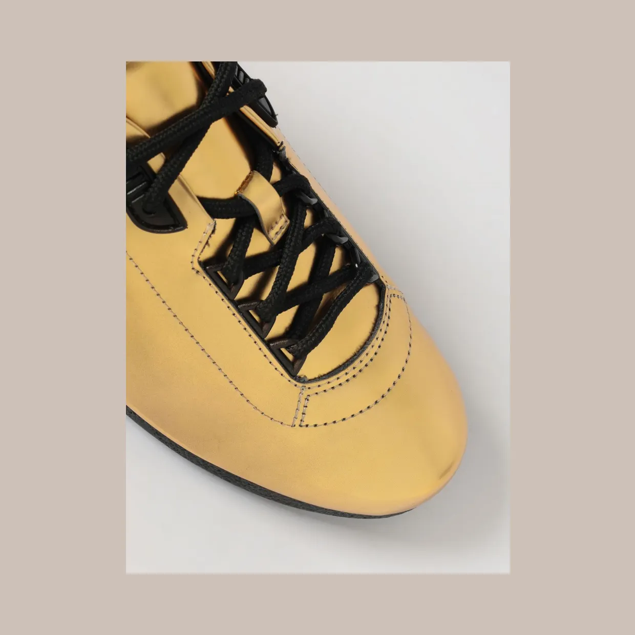 Moschino ’s Laminated Leather Sneakers Gold (MB15101G0OGI0) (3)