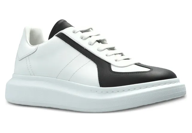 Alexander Mcqueen Oversized Lace-up Low-top “White/Black” (807882 WIAIK 9061) (2)